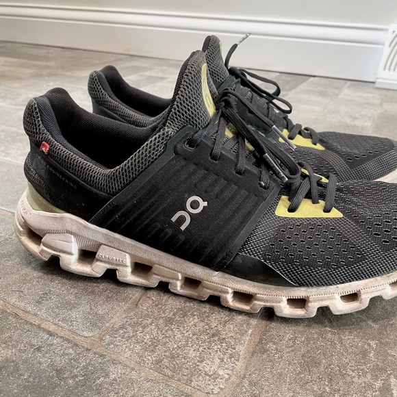 On CloudSwift Men’s Size 9 - Picture 3 of 6